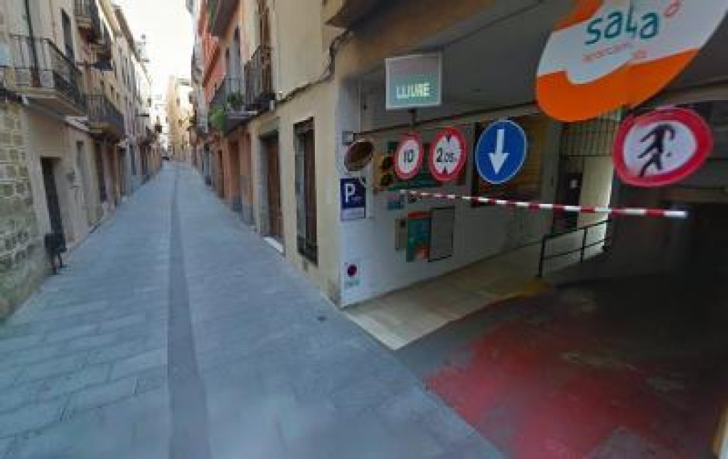 Aparcar en el centro de Mataró, en el Parking La Riera