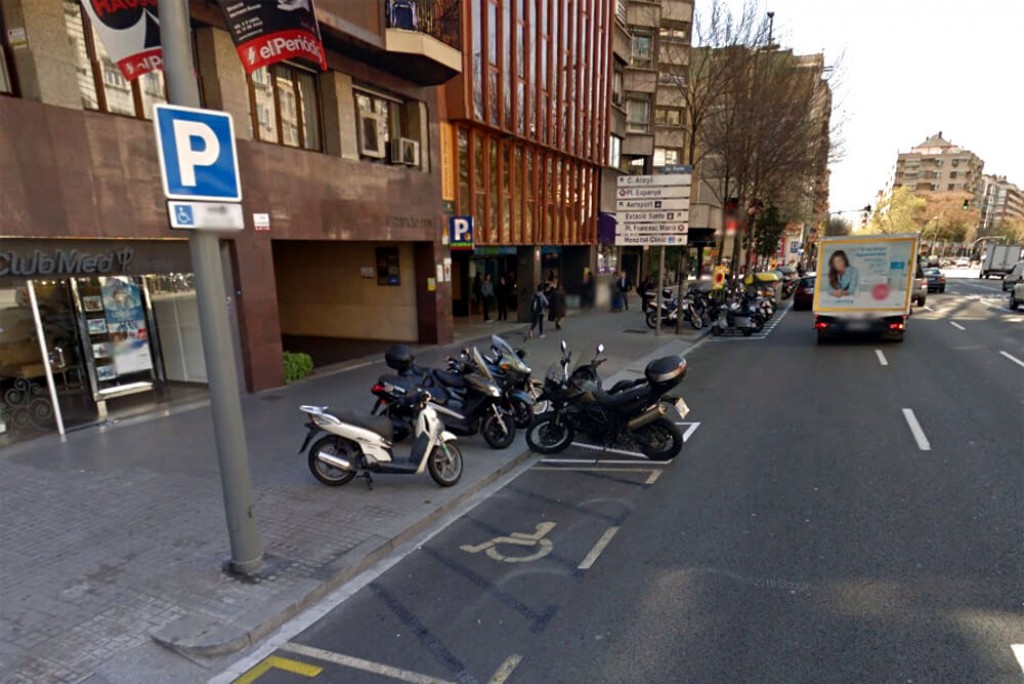 Parking económico cerca Universidad Barcelona