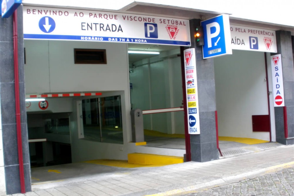 Parking económico Visconde Setúbal Oporto