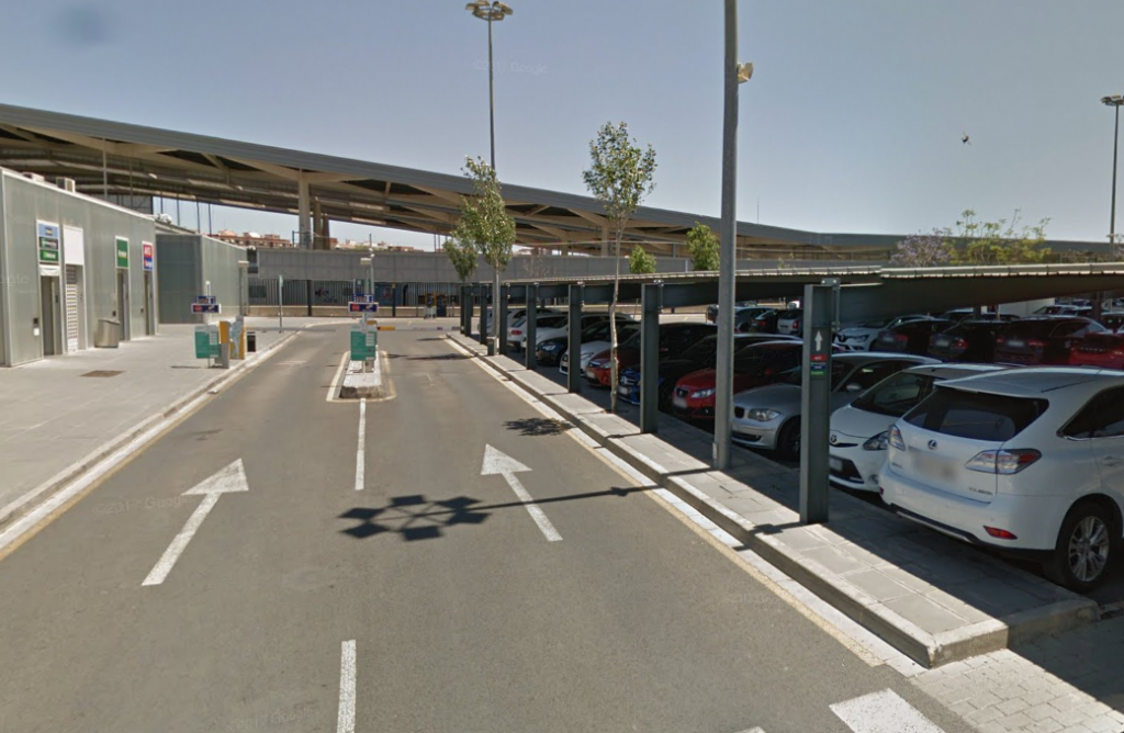 Si viajas desde AVE Valencia, aparca en la estación Joaquin Sorolla directamente
