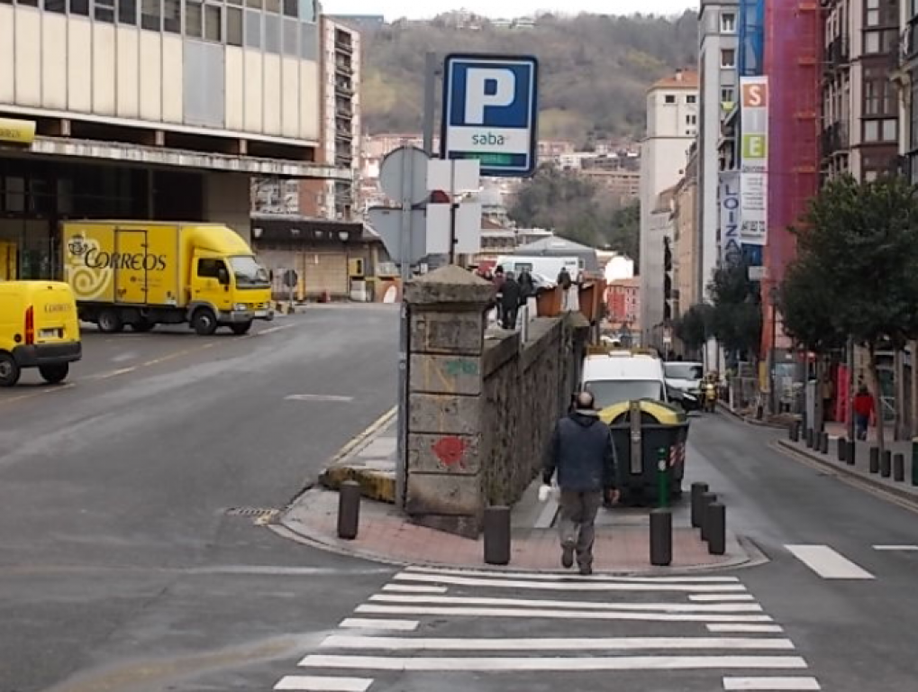 Parking cerca de la Estación de Tren Bilbao, Parking SABA
