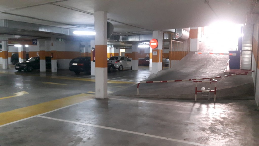 Plazas parking en Lugo