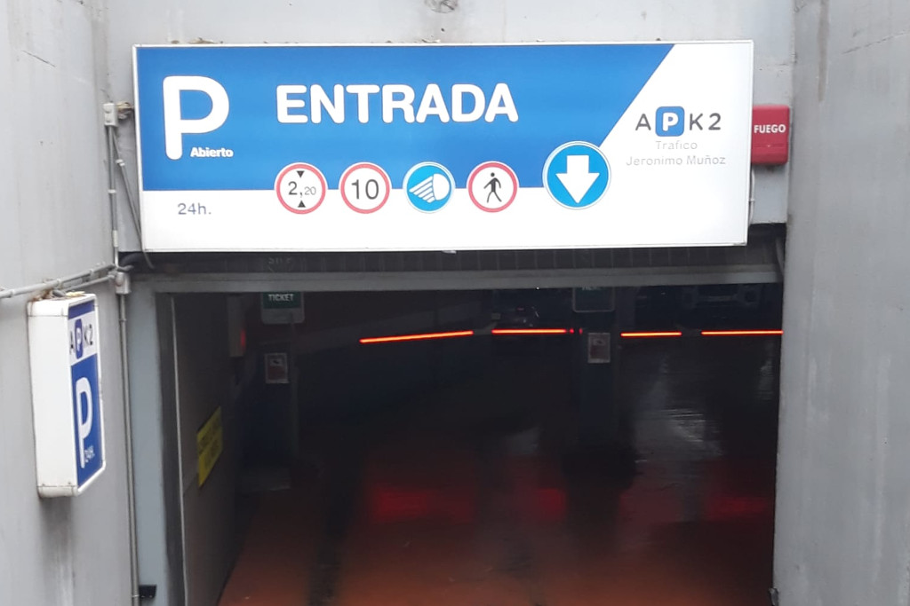 parking subterráneo - Abierto 24 horas