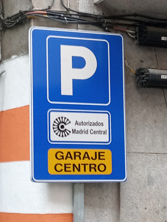 Garaje Centro - Exterior aparcamiento