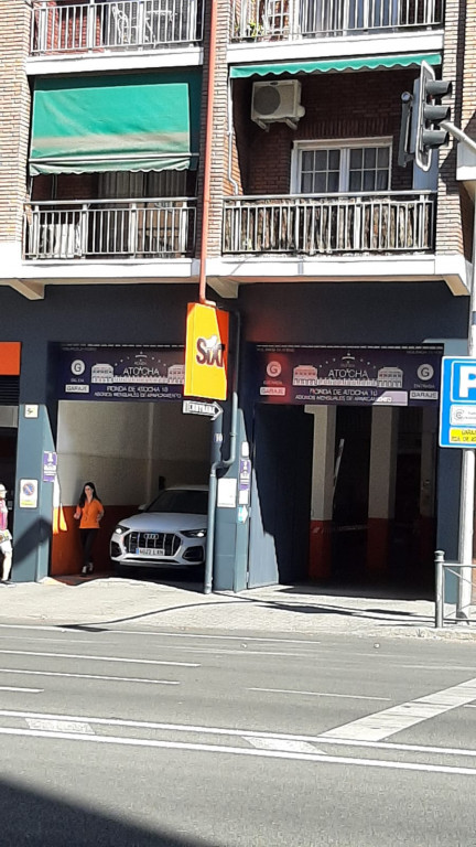 Parking - Garaje Ronda de Atocha - Entrada/Salida