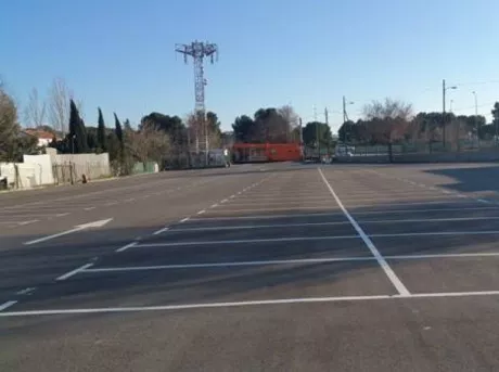 Parking Naranja descubierto 