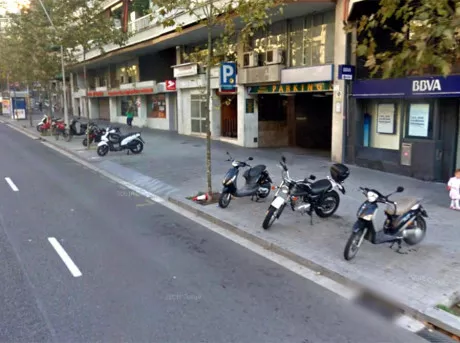 Aparcar fácil en Parking Clinic Barcelona - NN Urgell 2