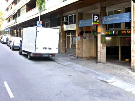 Parking Santaló Barcelona bien comunicado