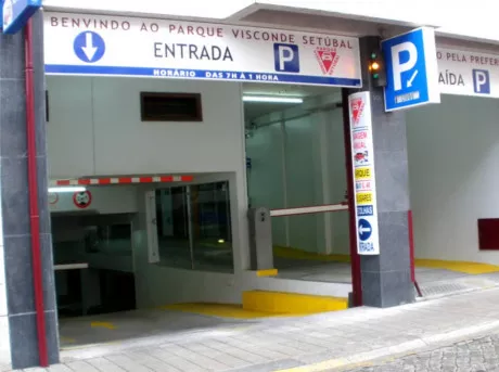 Parking económico Visconde Setúbal Oporto