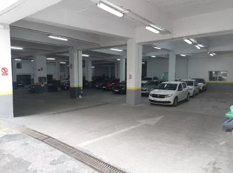 Parking JJ Domine S.L. Parking Atocha Low-Cost - Interior plazas aparcamiento