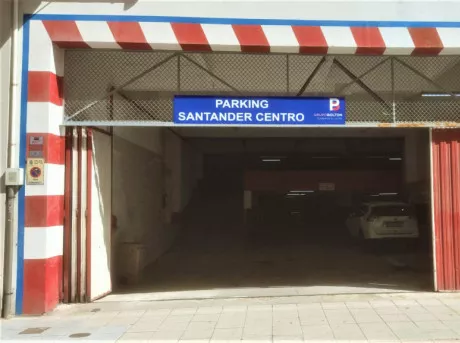 Parking Santander Centro - Entrada aparcamiento